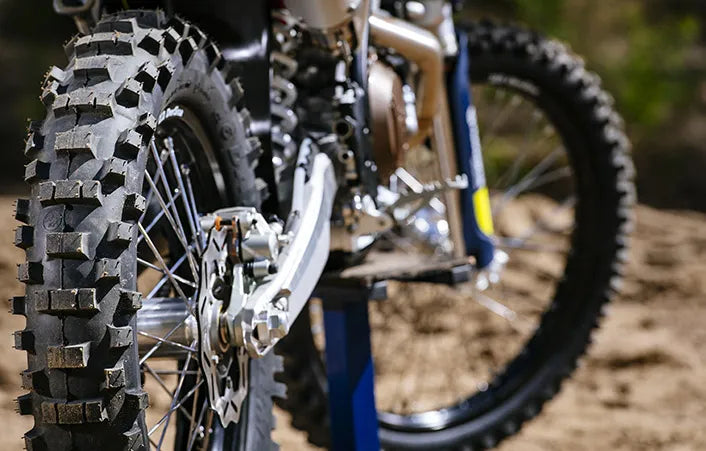 Metzeler MCE 6 DAYS EXTREME – Moto Garage Metzeler MCE 6 DAYS EXTREME – Moto Garage